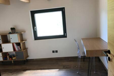 Grand Appartement Avec Terrasse A Chez-Les-Reuses Orsières Exteriér fotografie